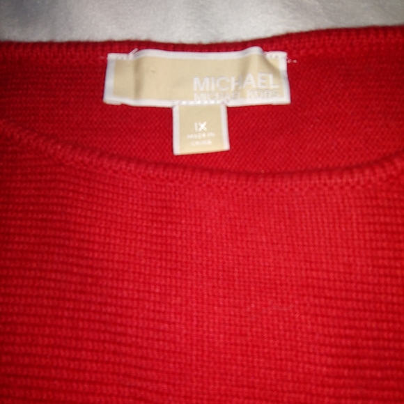 EUC Plus Size MICHAEL by Michael Kors Red Sweater with Gold Zip Detail – Size 1X - Picture 5 of 16